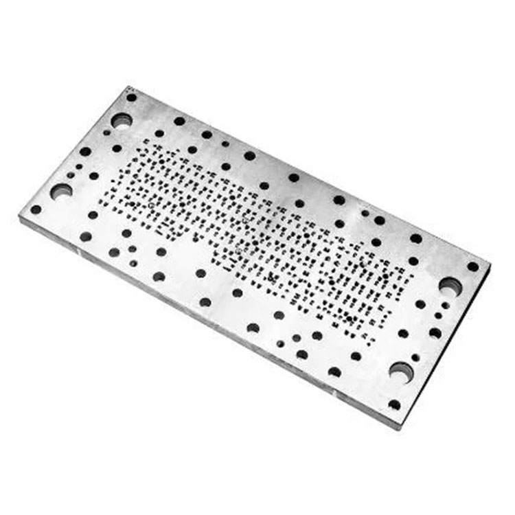 Kuinka leimausmuotin tarkkuus muokkaa teollisen metallin muovauksen laatua?